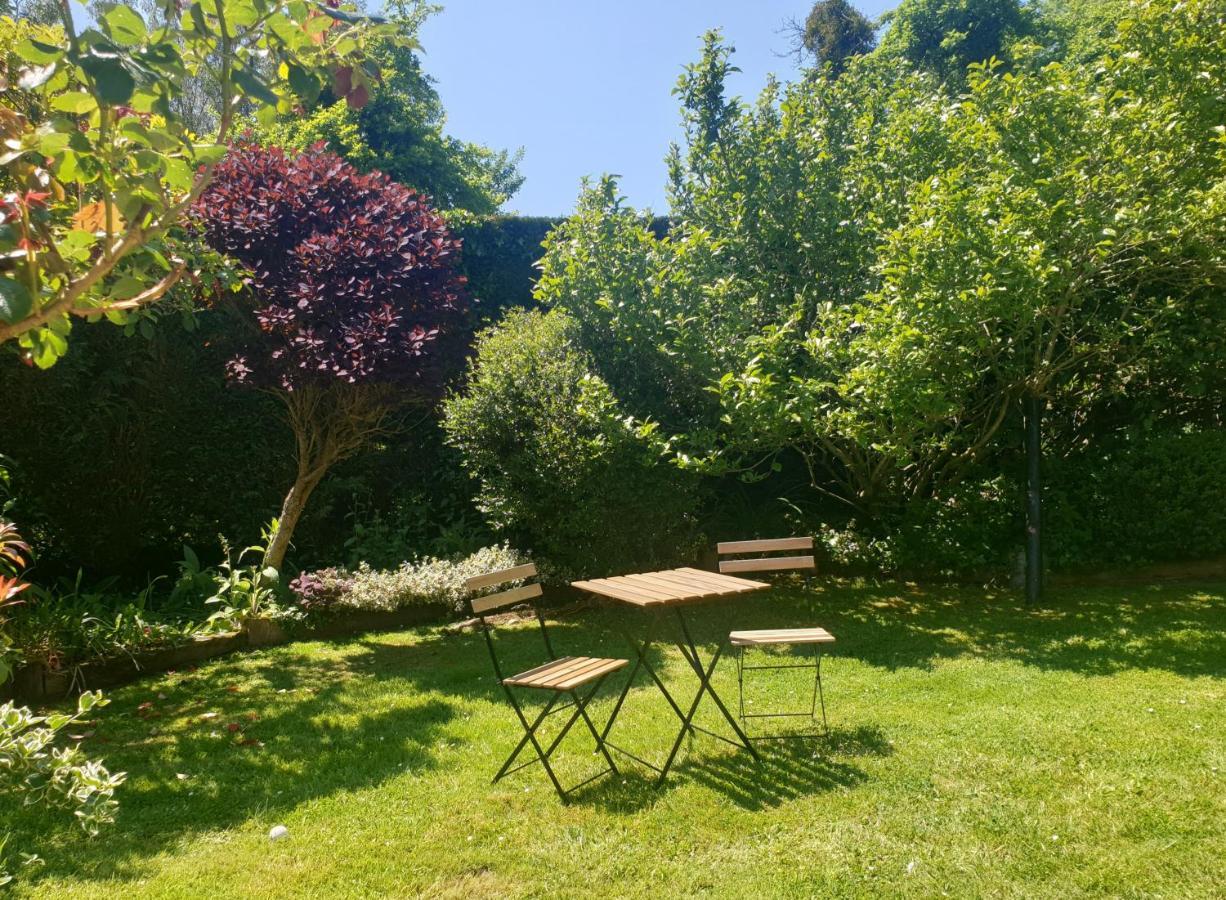 Pont-Évêque Le Vieux Pressoir Bed & Breakfast エクステリア 写真