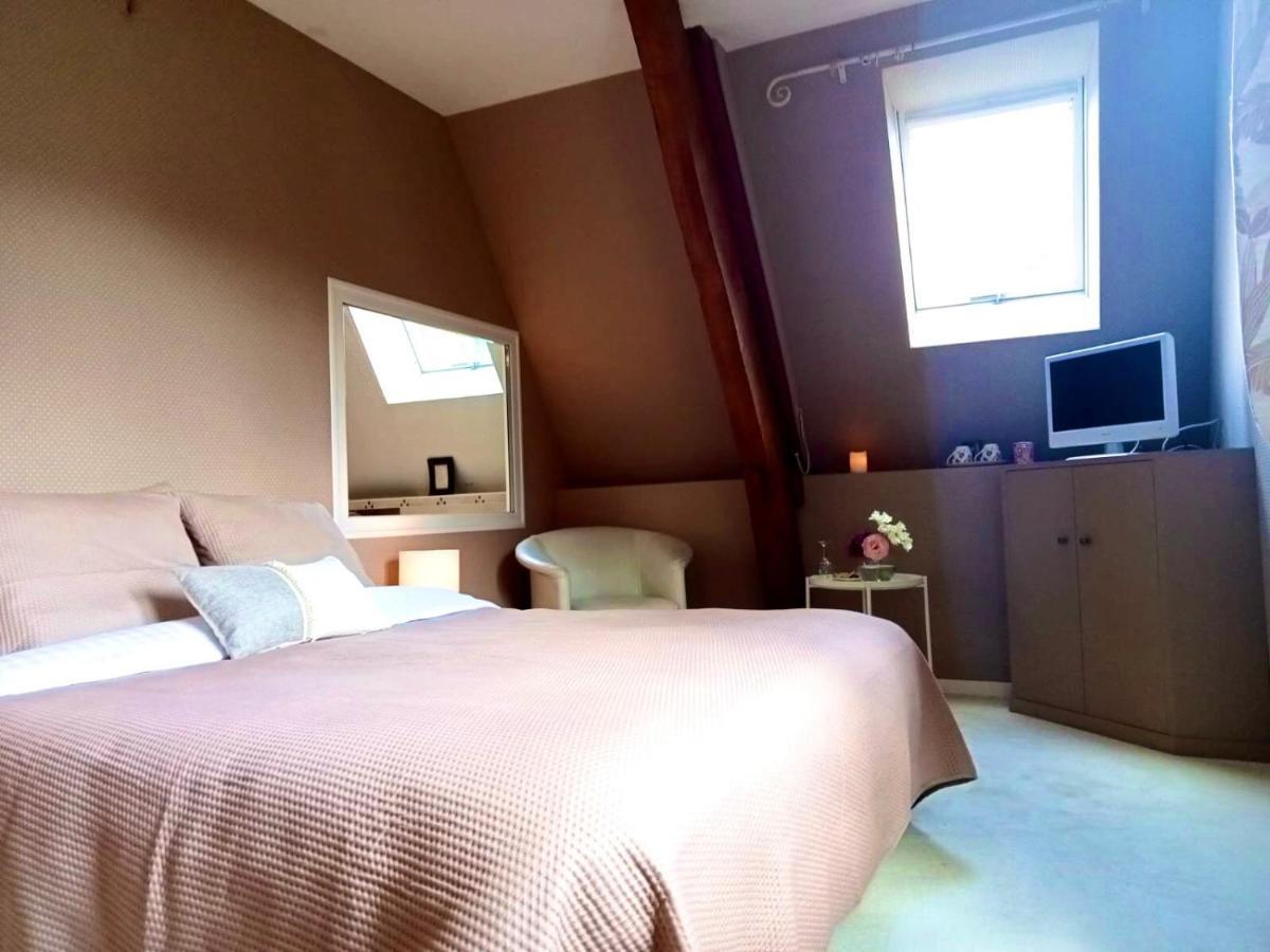 Pont-Évêque Le Vieux Pressoir Bed & Breakfast エクステリア 写真