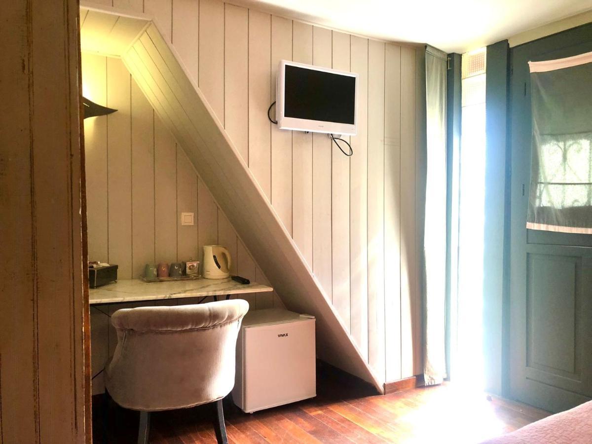 Pont-Évêque Le Vieux Pressoir Bed & Breakfast エクステリア 写真