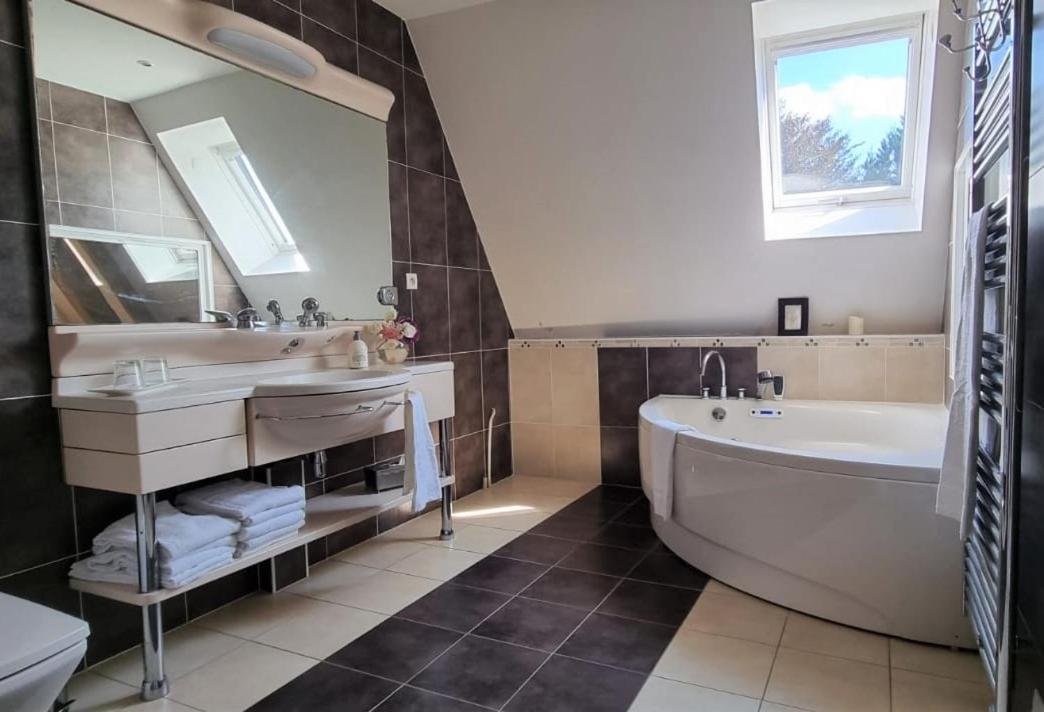Pont-Évêque Le Vieux Pressoir Bed & Breakfast エクステリア 写真