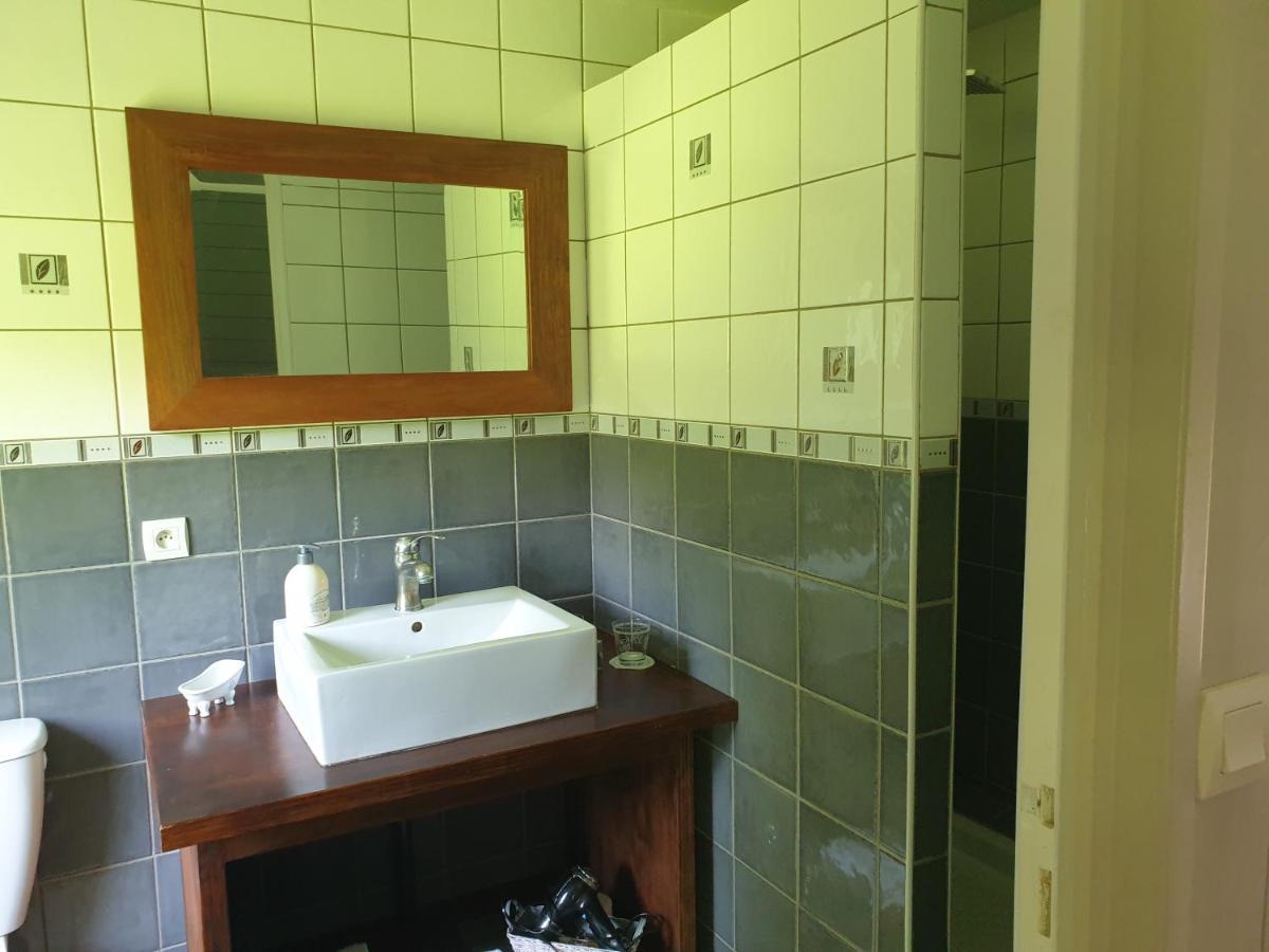 Pont-Évêque Le Vieux Pressoir Bed & Breakfast エクステリア 写真