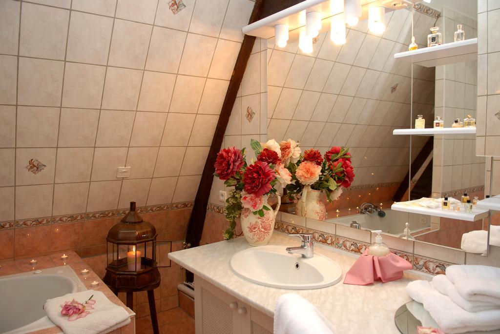 Pont-Évêque Le Vieux Pressoir Bed & Breakfast エクステリア 写真